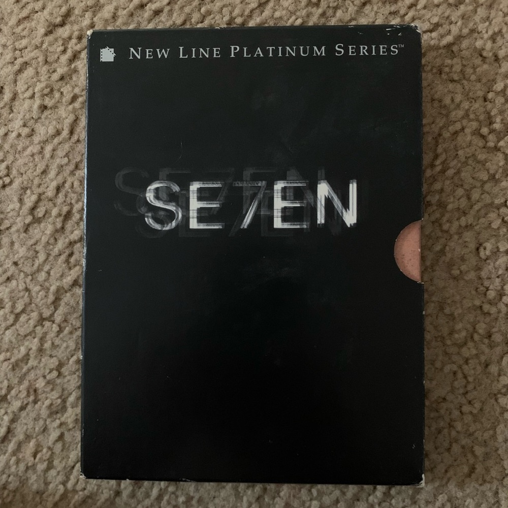 SE7EN DVD 2 DISCS w movie & Supplemental Material